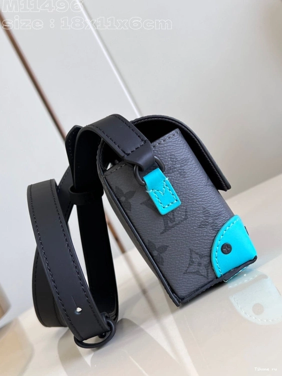 Affordable LOUIS VUITTON Steamer Wearable Wallet-18*11*6.5CM 0820
